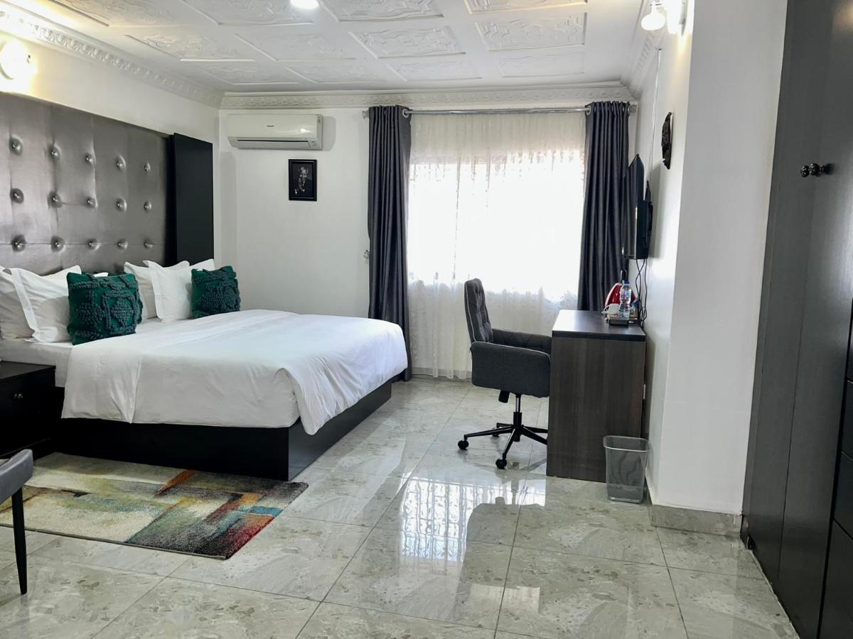Urban Rootz Hotel Абуджа Екстериор снимка