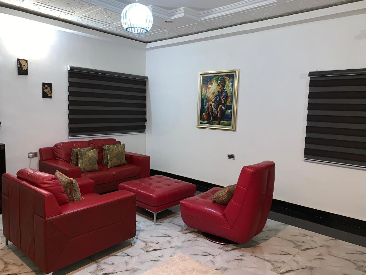 Urban Rootz Hotel Абуджа Екстериор снимка