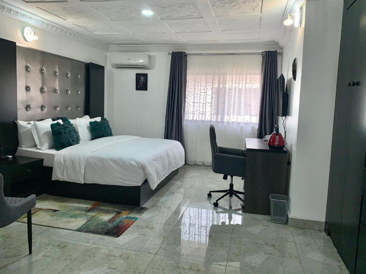 Urban Rootz Hotel Абуджа Екстериор снимка